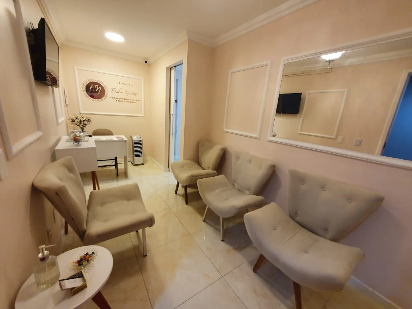 Sala de espera do consultório no Plaza Tower, Aldeota